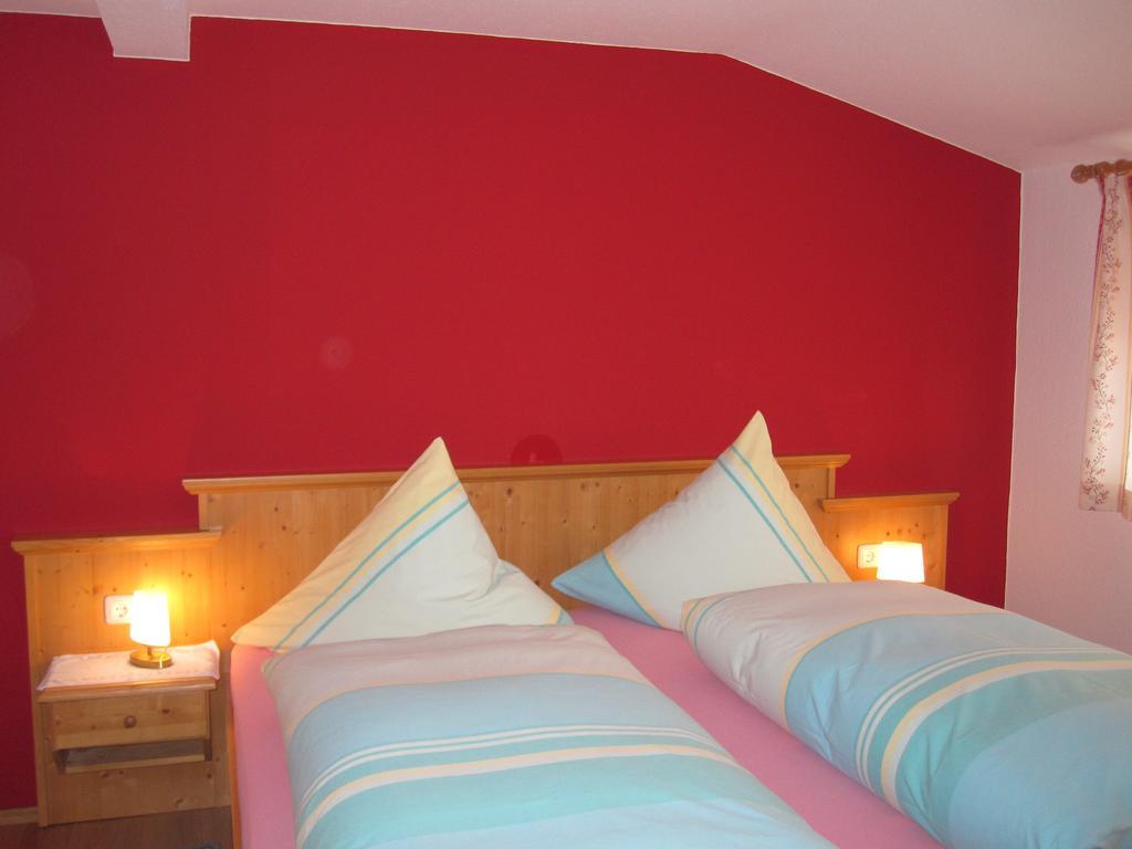 Gaestehaus Bach Oberstdorf Rum bild